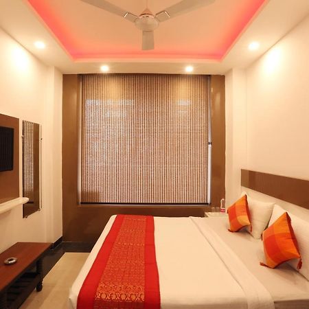 Hotel Sky Wood At Airport New Delhi Luaran gambar