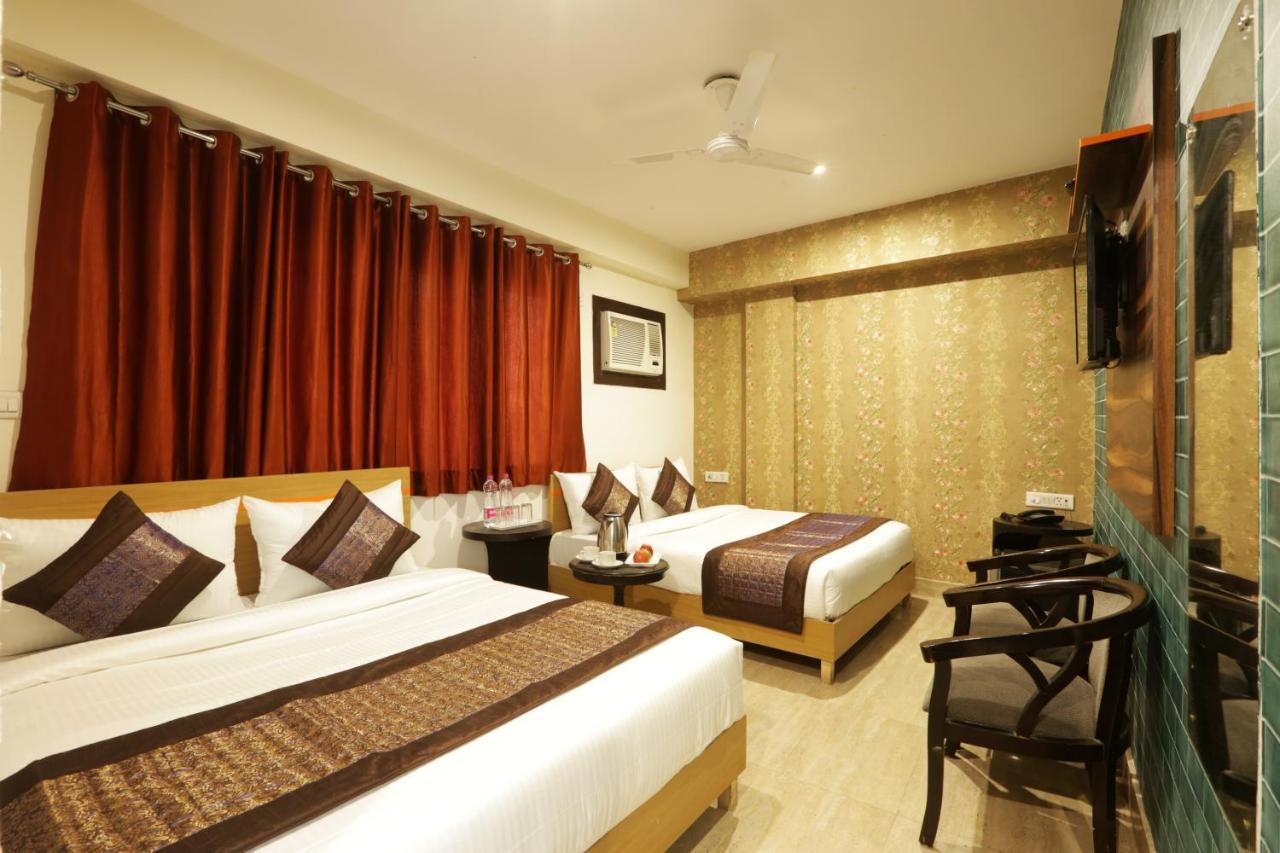 Hotel Sky Wood At Airport New Delhi Luaran gambar