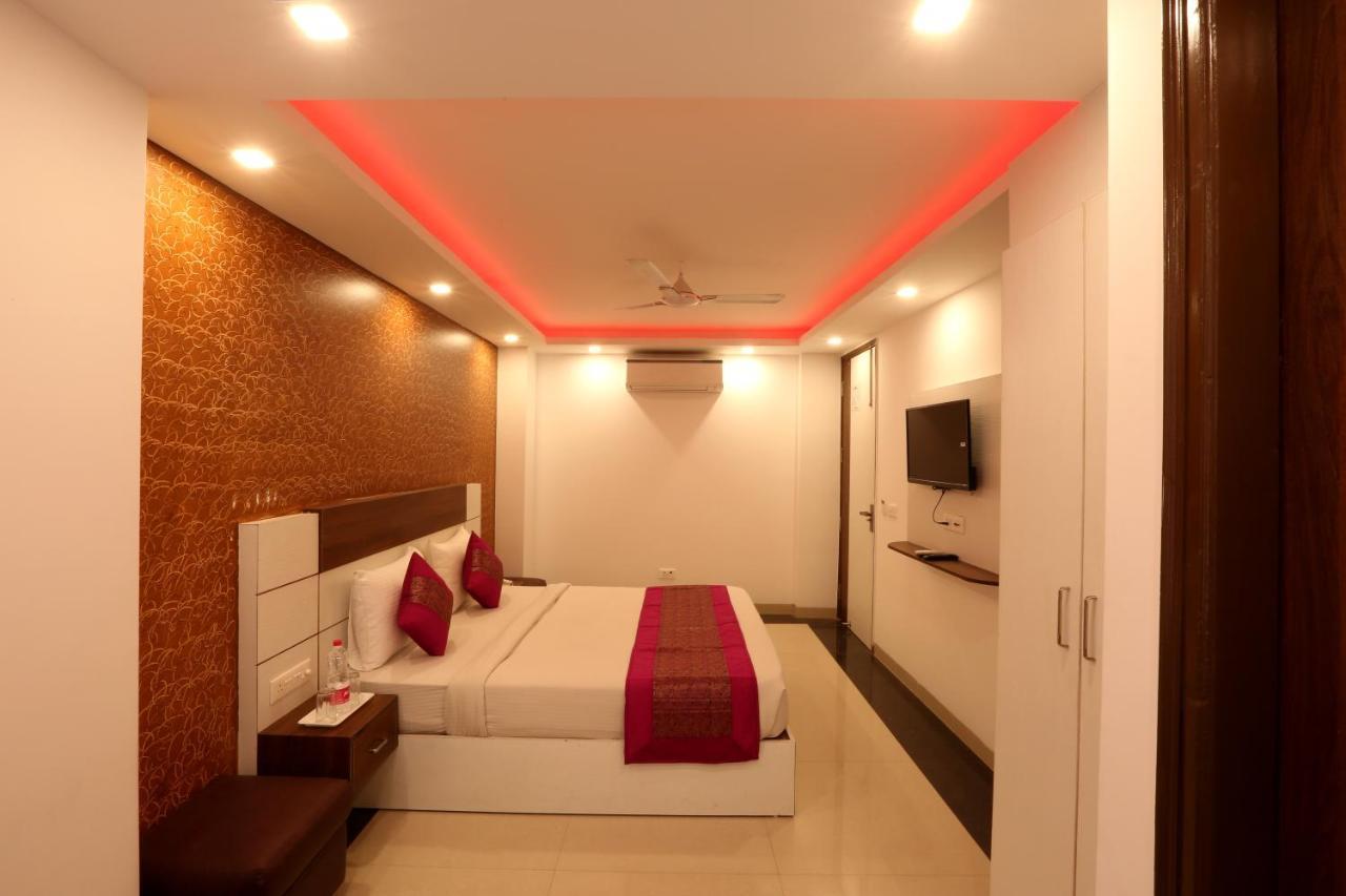 Hotel Sky Wood At Airport New Delhi Luaran gambar